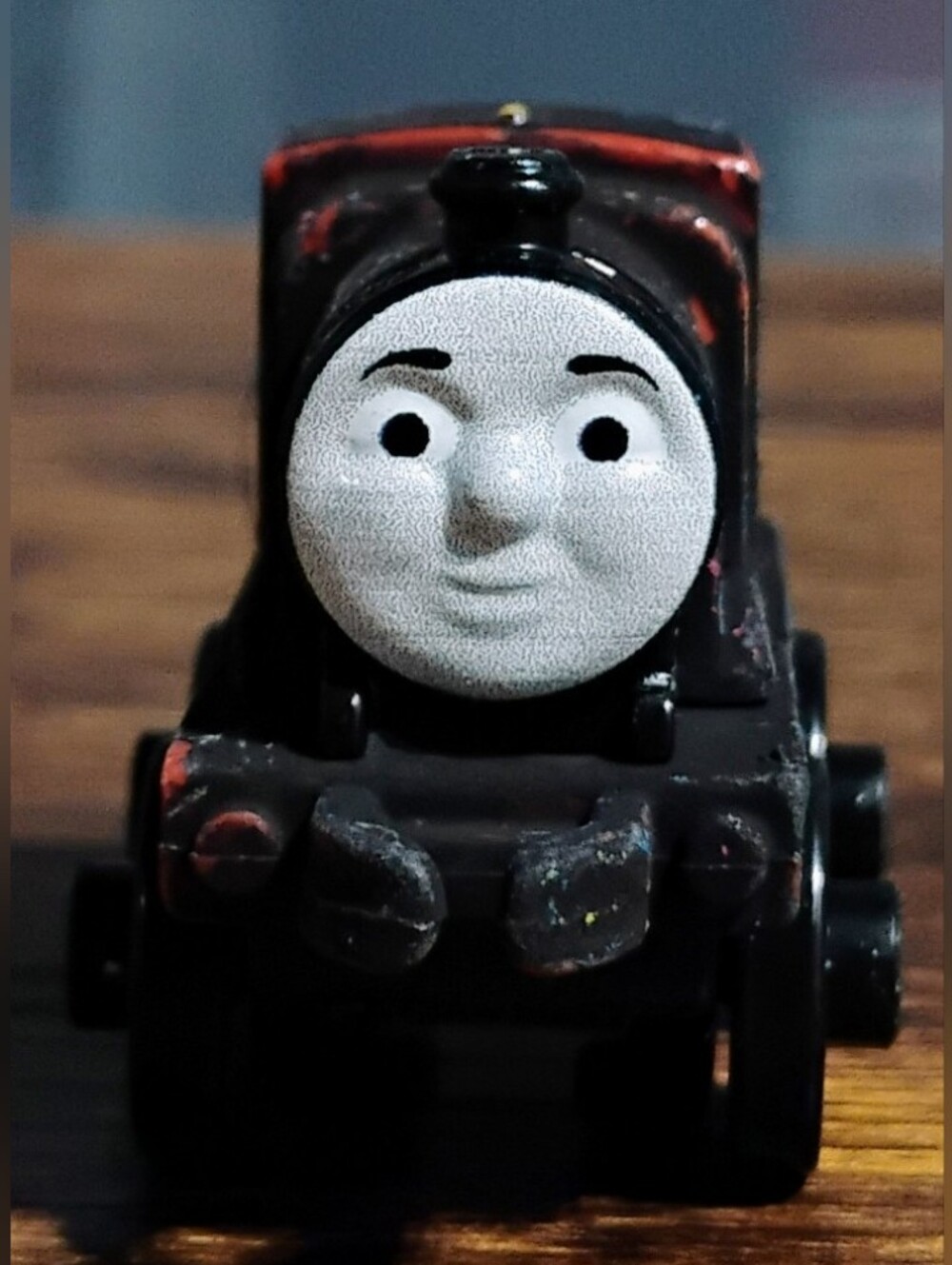 Thomas & Friends Minis: Custom Origins James - Picture 2 of 7